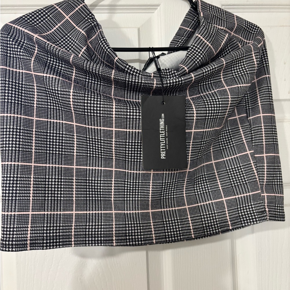 PrettyLittleThing Black and White Mini Pencil Skirt